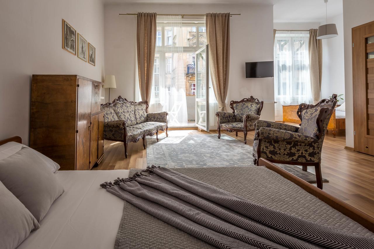 Fragola Budget Apartments & Rooms Cracovie Extérieur photo