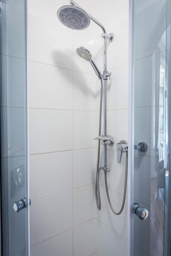 Fragola Budget Apartments & Rooms Cracovie Extérieur photo