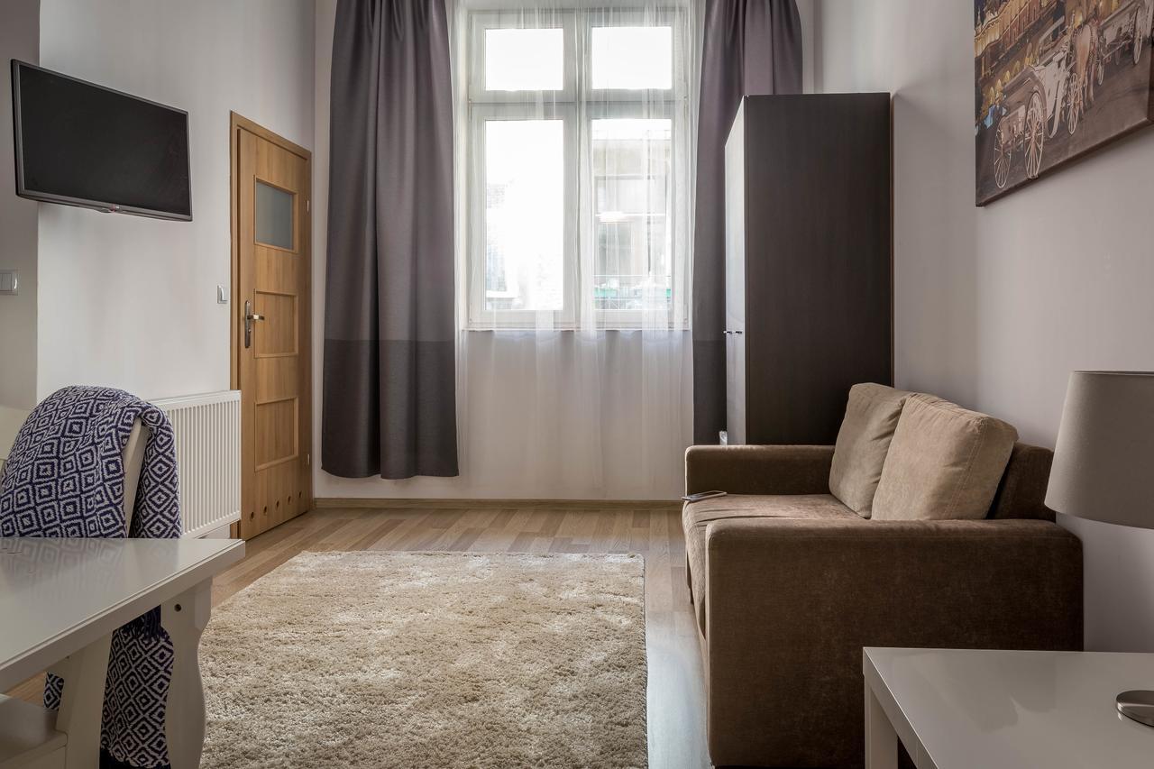 Fragola Budget Apartments & Rooms Cracovie Extérieur photo